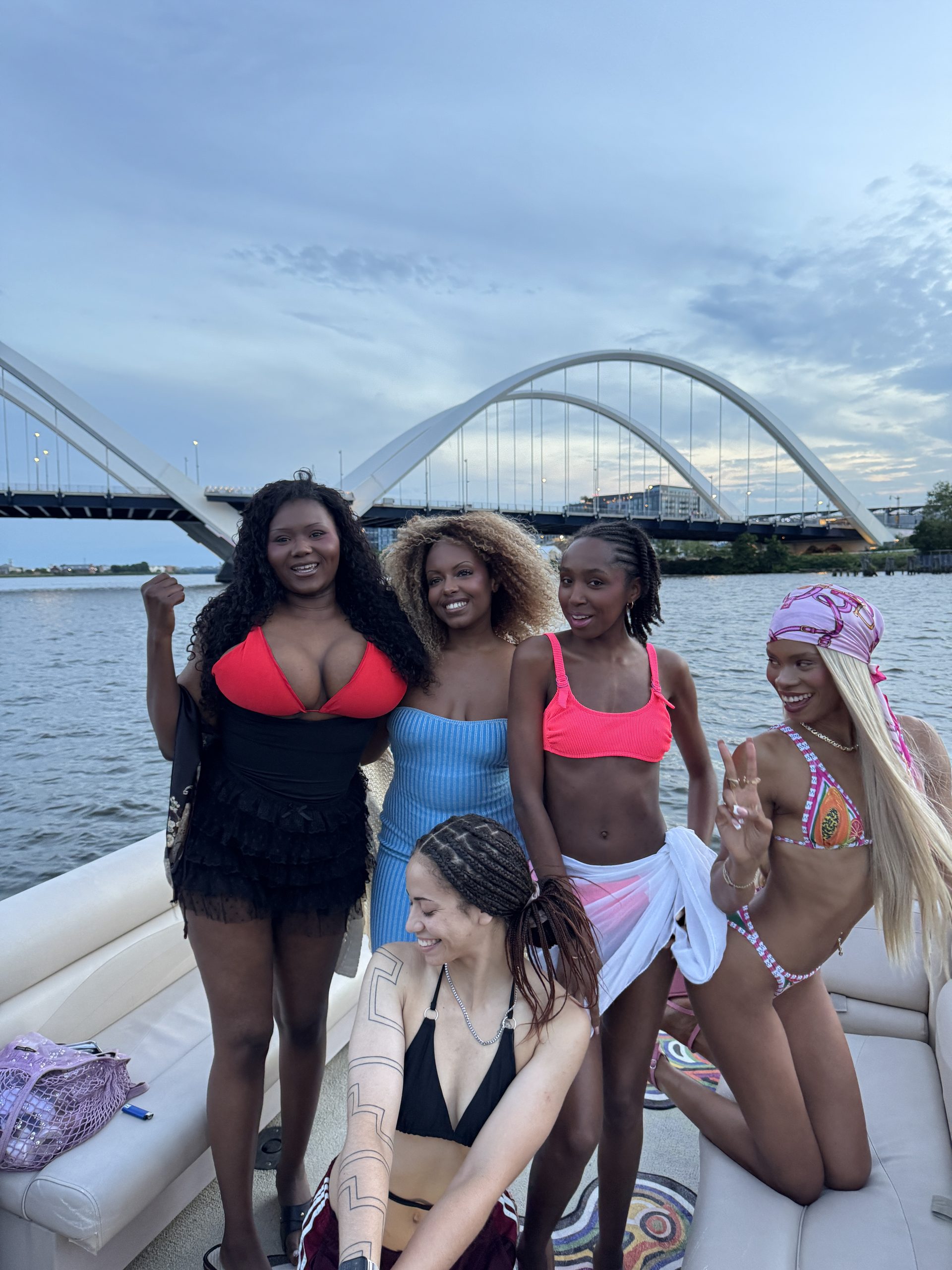 Have Yachts Club charter